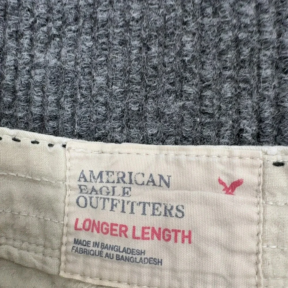 American Eagle Outfitters Shorts Mens 32 Khaki Cotton Longer Length Classic